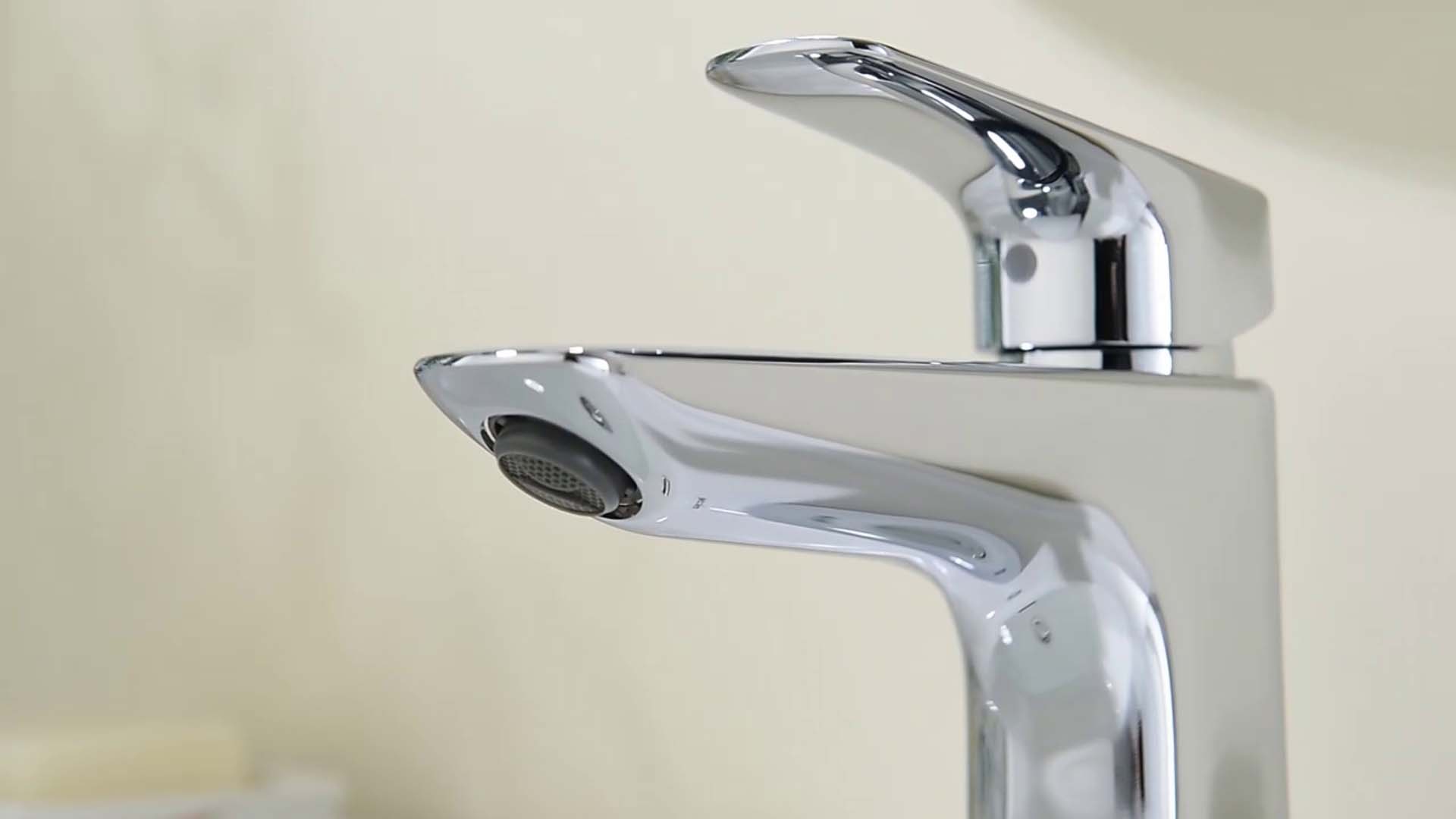 Смеситель для раковины 97 с гигиеническим ручным душем AQUATEK AQ1012CR Вега — фото 9
