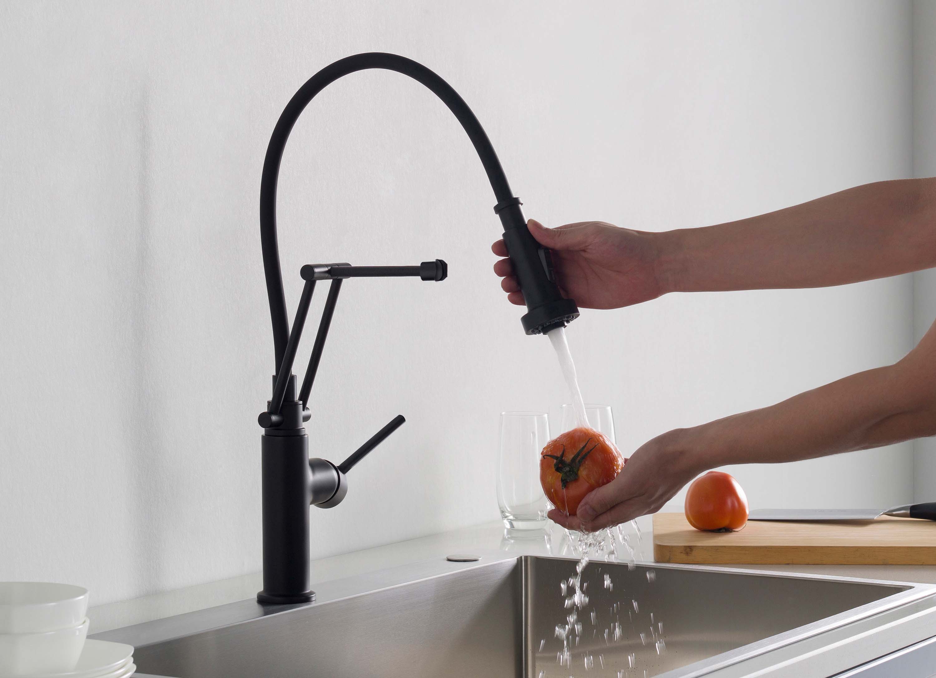 Смеситель для кухни, 2 режима струи (профессиональный), AQUATEK матовый черный AQ1388MB  Европа — фото 6